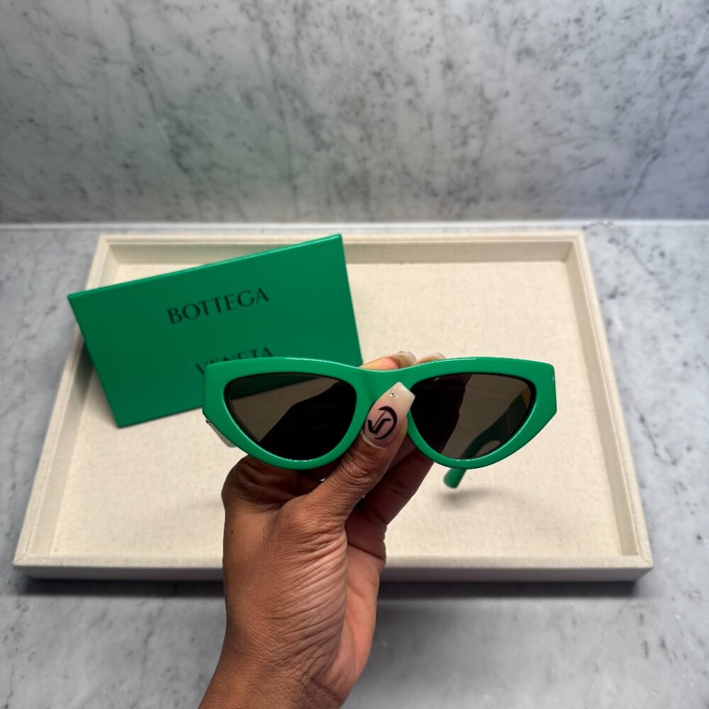 Bottega Veneta Cat Eye Sunglasses - Picture 3 of 6